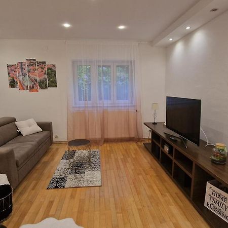 Apartman Roses Zagreb Exterior foto